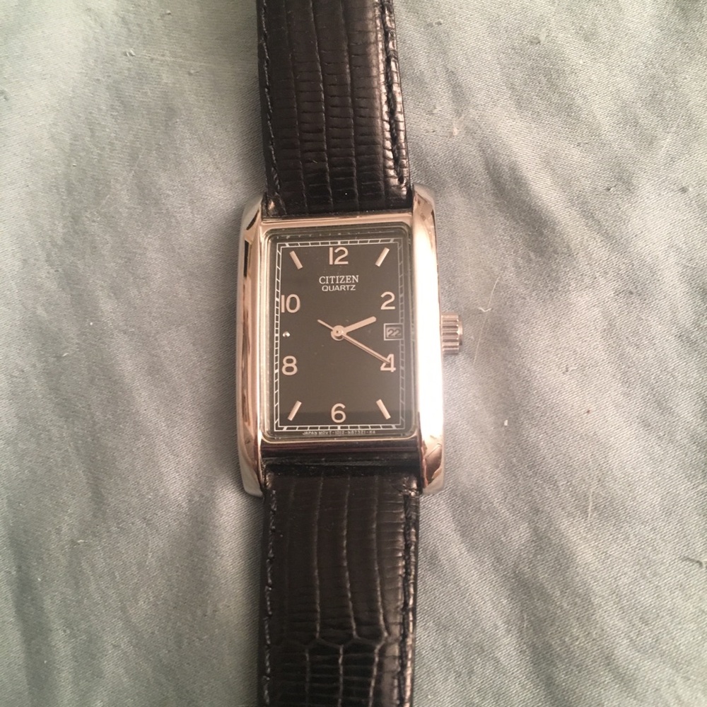 Watch - Picture 2 of 2